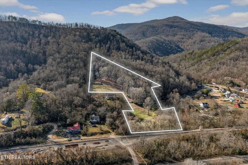 0 Butcher Ln, Rocky Top, TN 37769