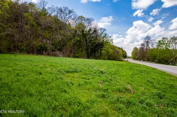 0 Cherohala Skyway, Tellico Plains, TN 37385