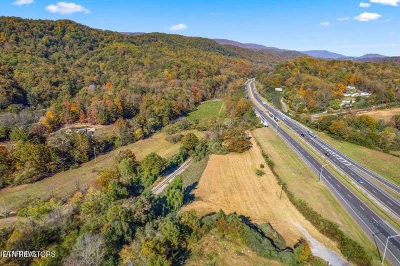0 Colonial Ln, Rocky Top, TN 37769