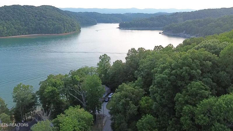 0 Cove Pointe Rd, Lafollette, TN 37766