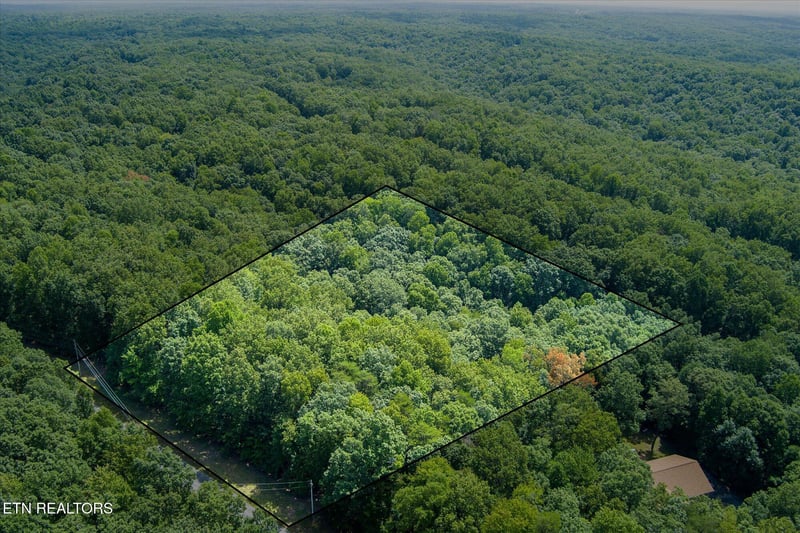 0 Creek Dr, Monterey, TN 38574