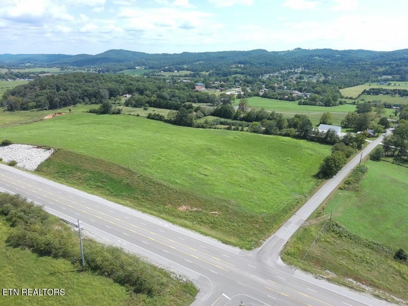 0 Cross Valley Rd, Lafollette, TN 37766