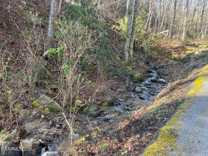 0 Deep Hollow Rd, Gatlinburg, TN 37738
