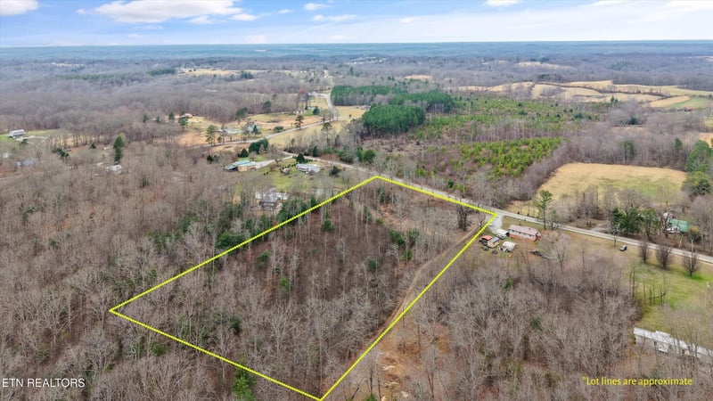 0 Deer Lodge Hwy, Deer Lodge, TN 37726