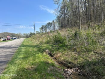 0 Douglas Ln, Jellico, TN 37762