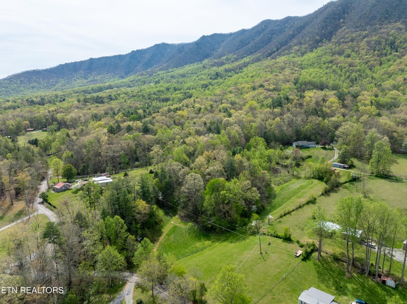 0 Dry Valley Rd, Townsend, TN 37882