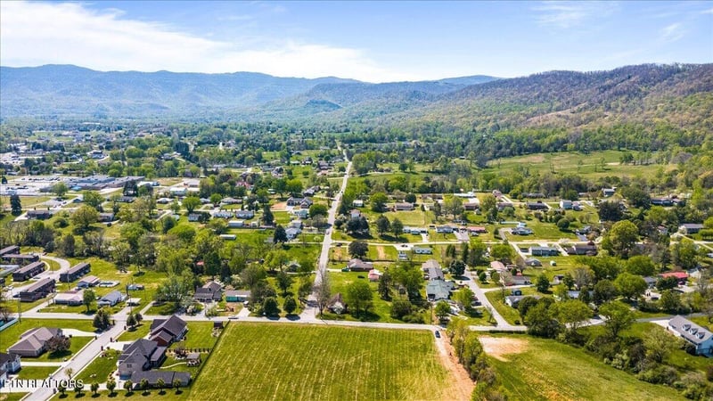 0 Eagle Bluff Rd, Jacksboro, TN 37757