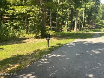 0 Hard Wood Ct #30, Oneida, TN 37841
