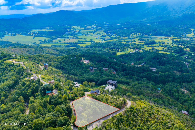 0 Hatcher Mountain Rd, Sevierville, TN 37862