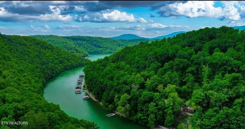 0 Hiawatha Ln, Caryville, TN 37714