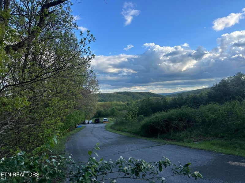 0 Hickory Tr, Crab Orchard, TN 37723
