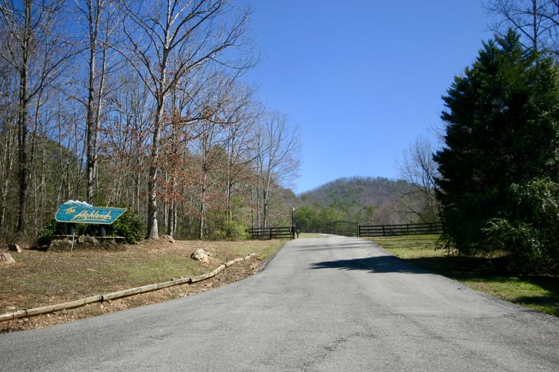 0 Highlands Bluff, Tellico Plains, TN 37385