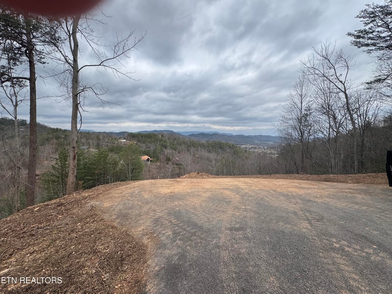 0 Hikers Path Ln, Sevierville, TN 37862