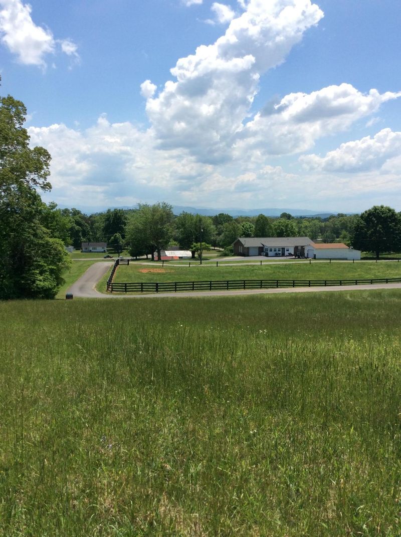 0 King Dr, Strawberry Plains, TN 37871
