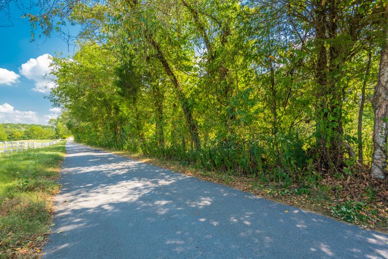 0 Loop Rd, Rockwood, TN 37854