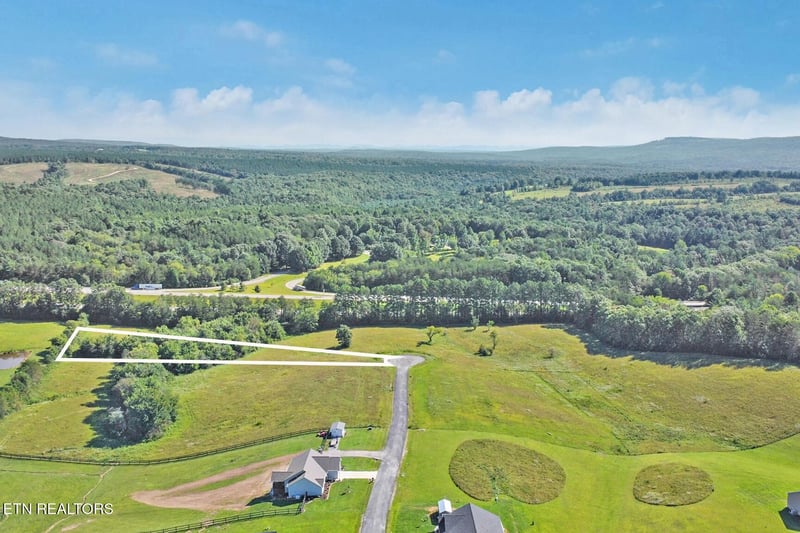 0 Lot 39 Estate Ln, Crossville, TN 38555