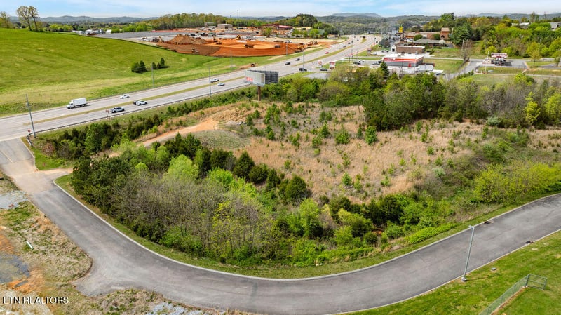 0 Lot 3r 2 Winfield Dunn Pkwy, Kodak, TN 37764