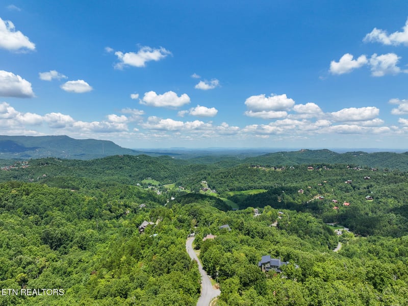 0 Misty Shadows Dr, Sevierville, TN 37862