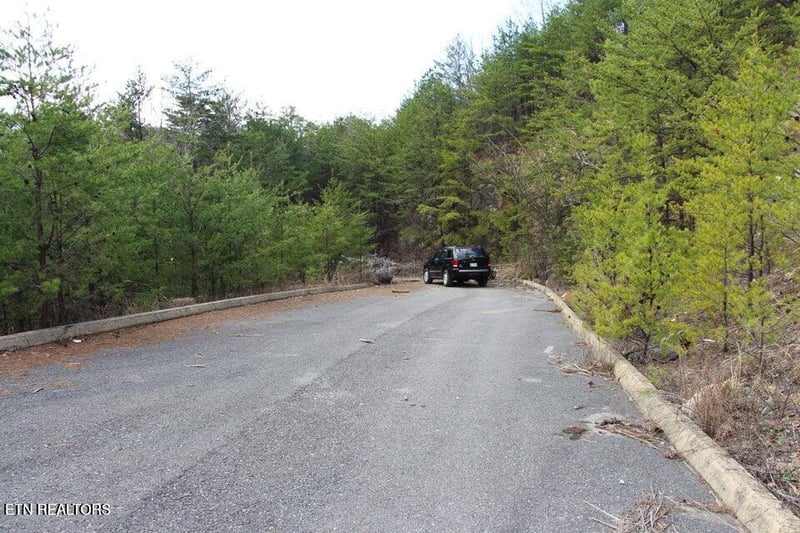 0 Mountain Folks Way, Sevierville, TN 37876