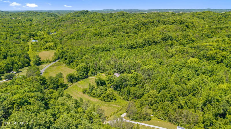 0 Old Chilhowee Tract 3 Rd, Seymour, TN 37865