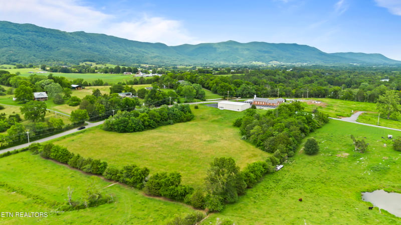 0 Old Middlesboro Hwy, Lafollette, TN 37766