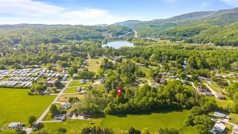 0 Park Rd, Caryville, TN 37714