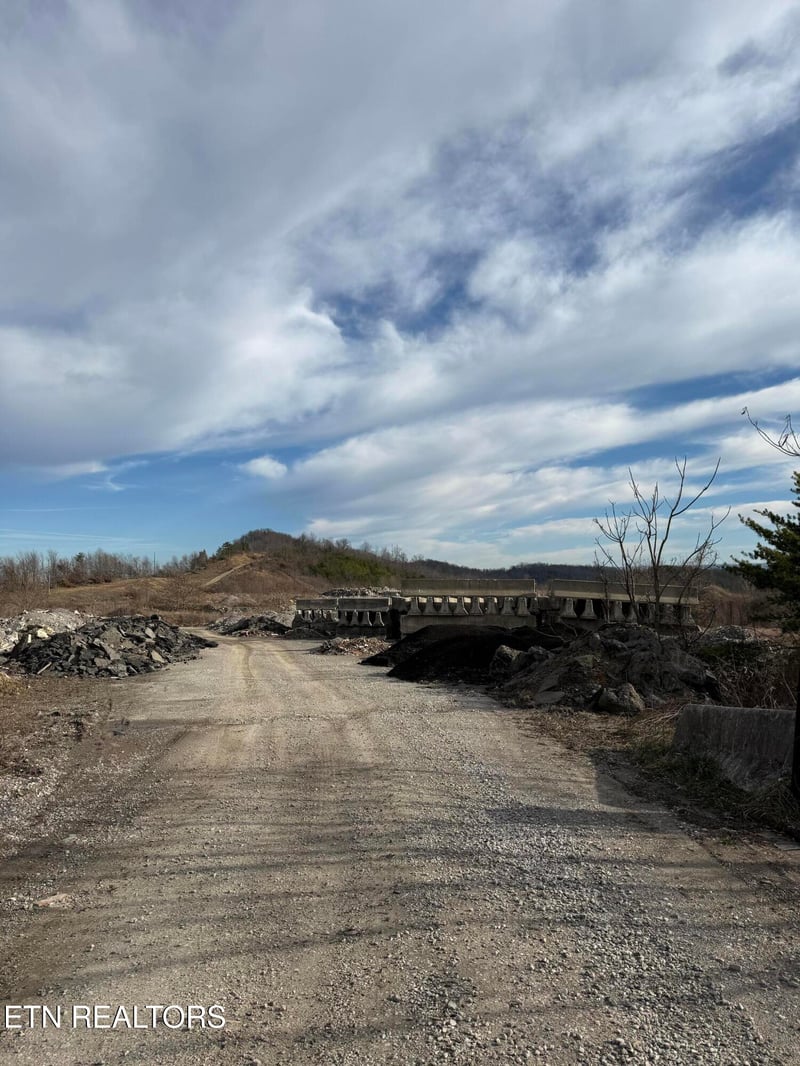0 Pine Mountain Rd, Jellico, TN 37762