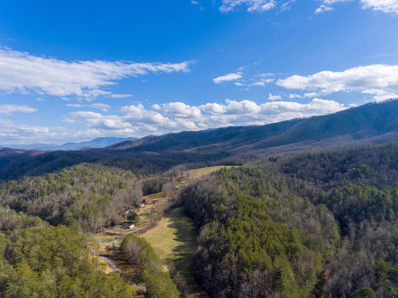 0 Reed Howard Ln, Sevierville, TN 37876