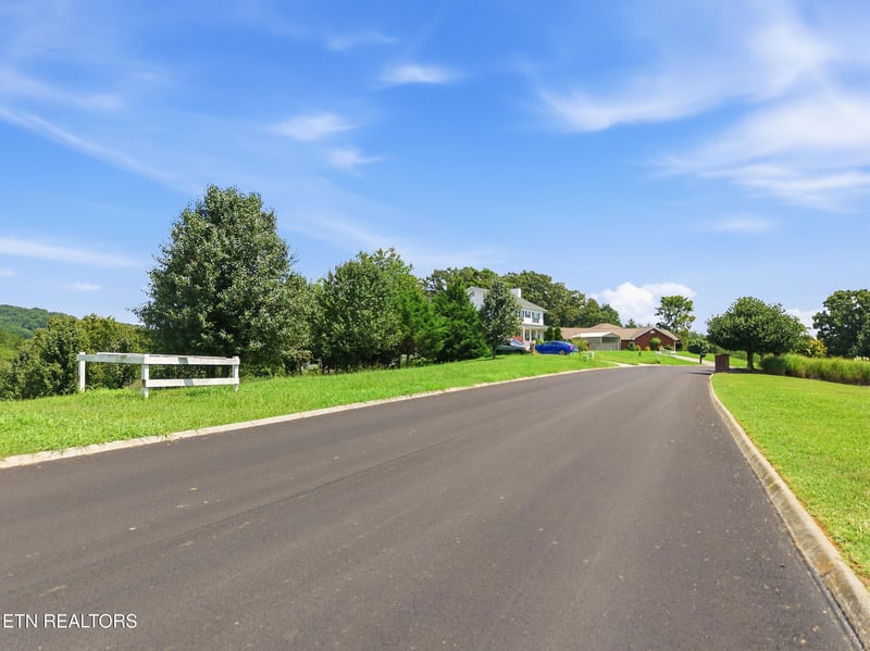 0 River Cliff Dr, Kodak, TN 37764