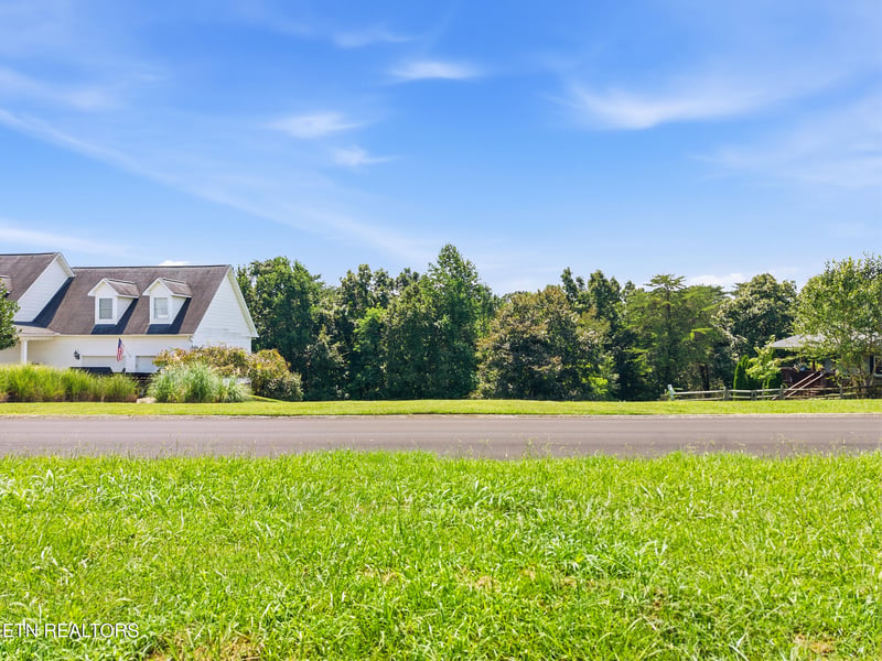 0 River Cliff Dr, Kodak, TN 37764