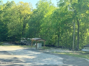 0 Shanghai Lake Ln, Lafollette, TN 37766