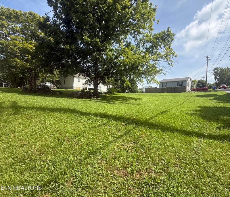 0 Sharp St, Clinton, TN 37716