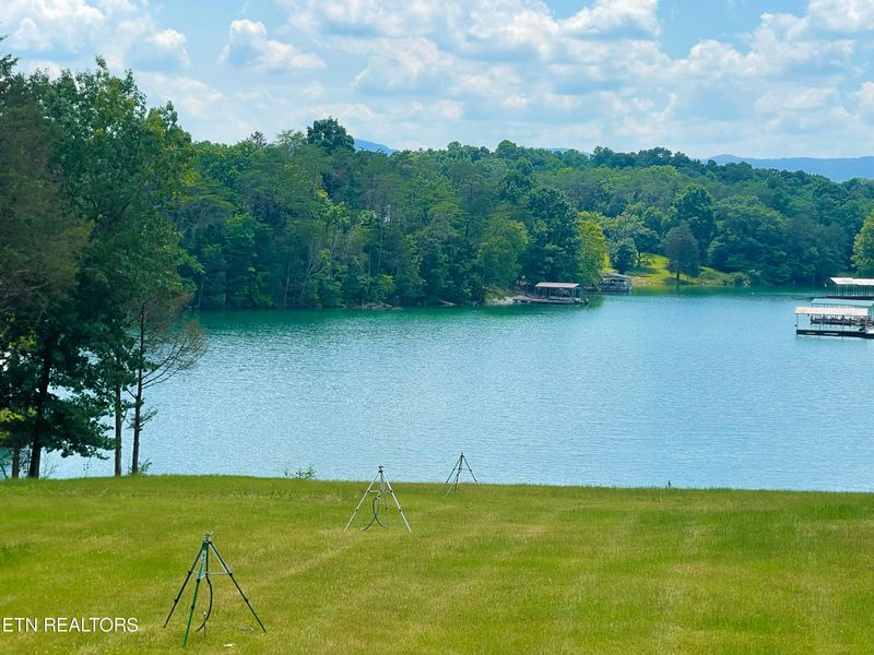 0 Shawnee Dr, Jacksboro, TN 37757