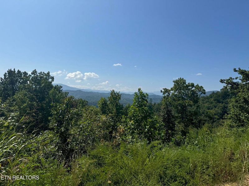 0 Summit Trails Dr, Sevierville, TN 37876