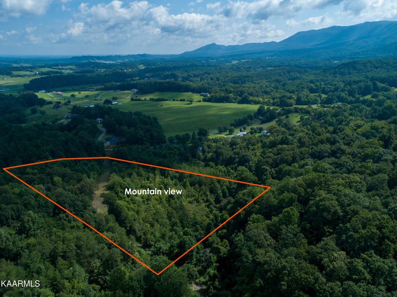 0 Thomas Cross Rd, Sevierville, TN 37876