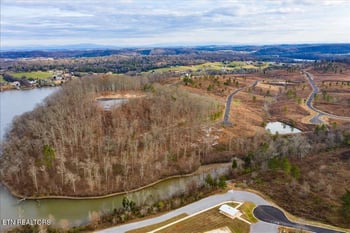 0 Twin Lakes Dr, Loudon, TN 37774
