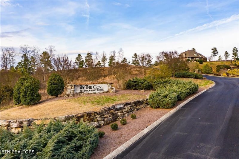 0 Twin Lakes Dr, Loudon, TN 37774