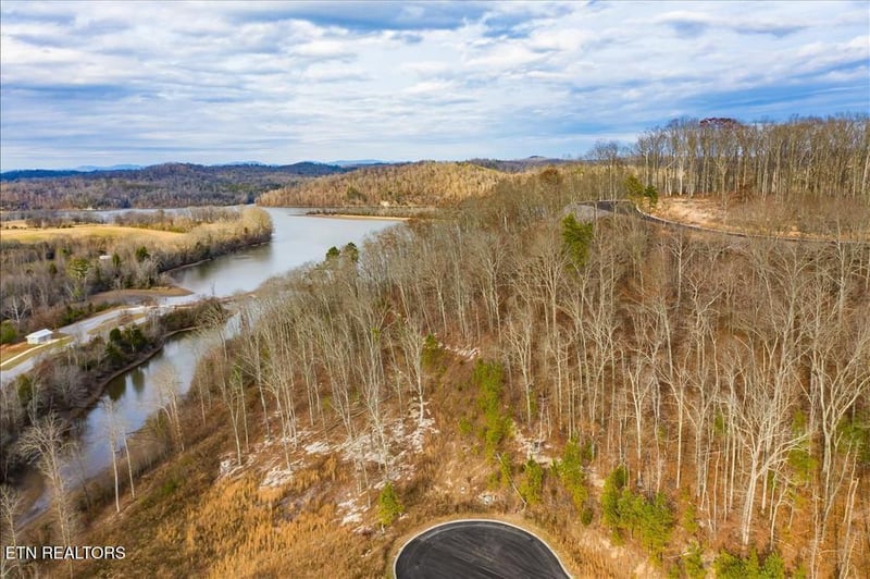 0 Twin Lakes Dr, Loudon, TN 37774