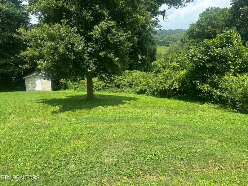 0 W 9th Ave lot 2r, Lenoir City, TN 37771