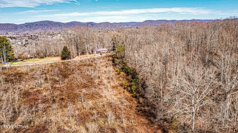 0 W High Knob Rd, Lafollette, TN 37766