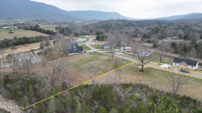 0 Wagon Ln, Speedwell, TN 37870