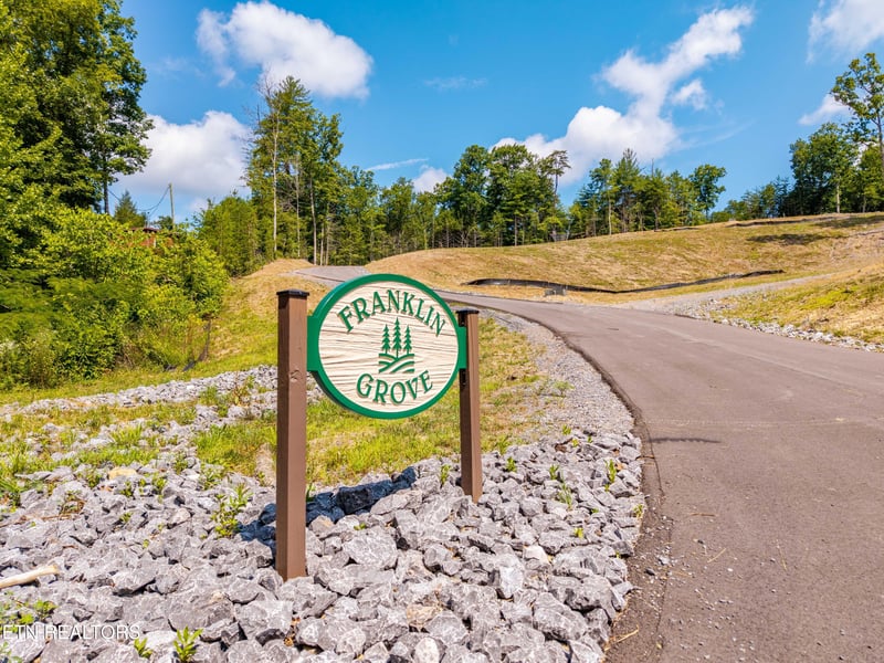 0 Waldens Creek Rd, Sevierville, TN 37862