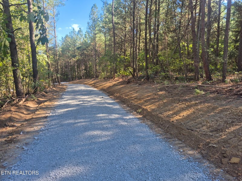 0 Whispering Pines Ln, Crossville, TN 38572