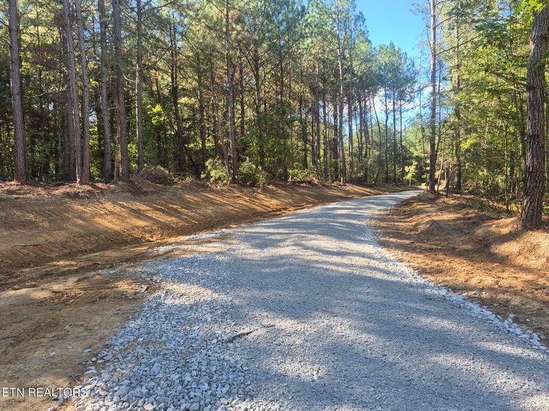 0 Whispering Pines Ln, Crossville, TN 38572