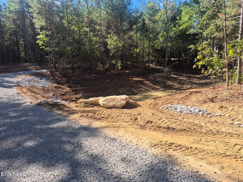 0 Whispering Pines Ln, Crossville, TN 38572