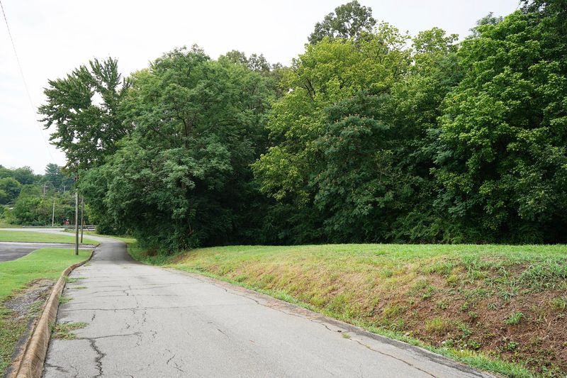 00 High St, Athens, TN 37303