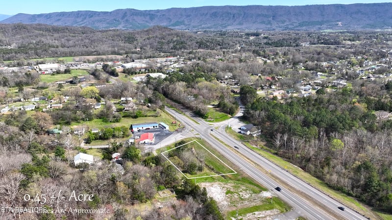 00 Highway 30, Etowah, TN 37331