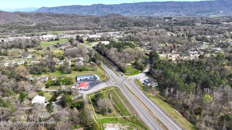 00 Highway 30, Etowah, TN 37331