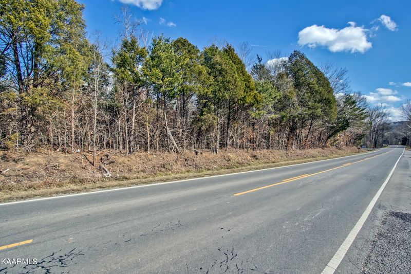 000 County Road 105, Athens, TN 37303