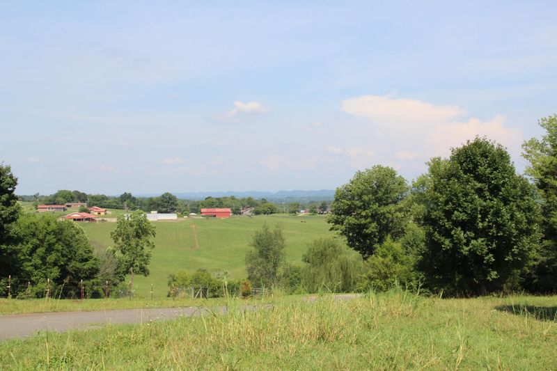 000 County Road 663, Athens, TN 37303